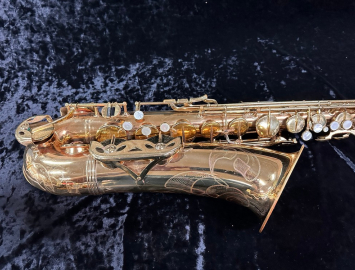 Photo Vintage Vito Tenor Saxophone in Gold Lacquer, Made in France, Serial #22412 - For Repair or Parts